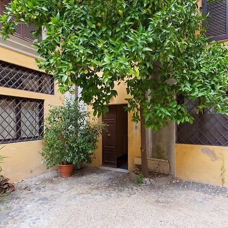 Discover The Pantheon From The Berardi Studio Flat Екстериор снимка