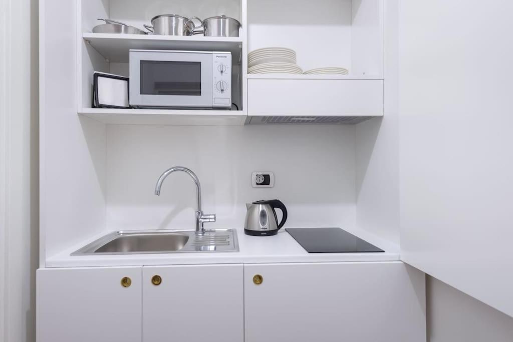 Discover The Pantheon From The Berardi Studio Flat Екстериор снимка