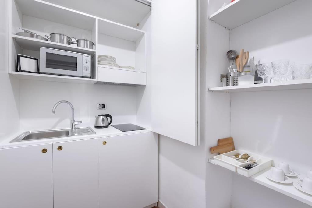 Discover The Pantheon From The Berardi Studio Flat Екстериор снимка